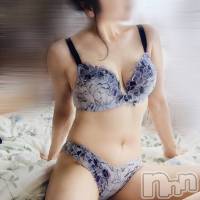新潟人妻デリヘル 人妻楼　新潟店(ヒトヅマロウ　ニイガタテン)の7月27日お店速報「エッチな人妻が大胆にご奉仕しちゃいます♪」