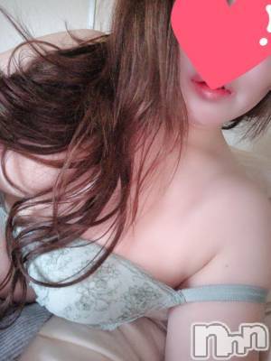 長岡デリヘル(ヒトヅマロウ　ナガオカテン)の2026年1月31日お店速報「淫らに喘ぐ人妻は好奇心いっぱいで積極的♪」