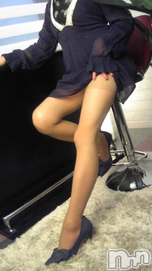 長岡デリヘル(ヒトヅマロウ　ナガオカテン)の2018年12月9日お店速報「まだまだ人気の奥様ご案内可能です」