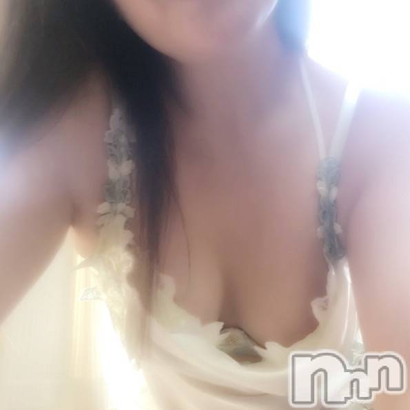 長岡デリヘル(ヒトヅマロウ　ナガオカテン)の2019年5月17日お店速報「お願いいたします。火照った身体を鎮めて下さい」