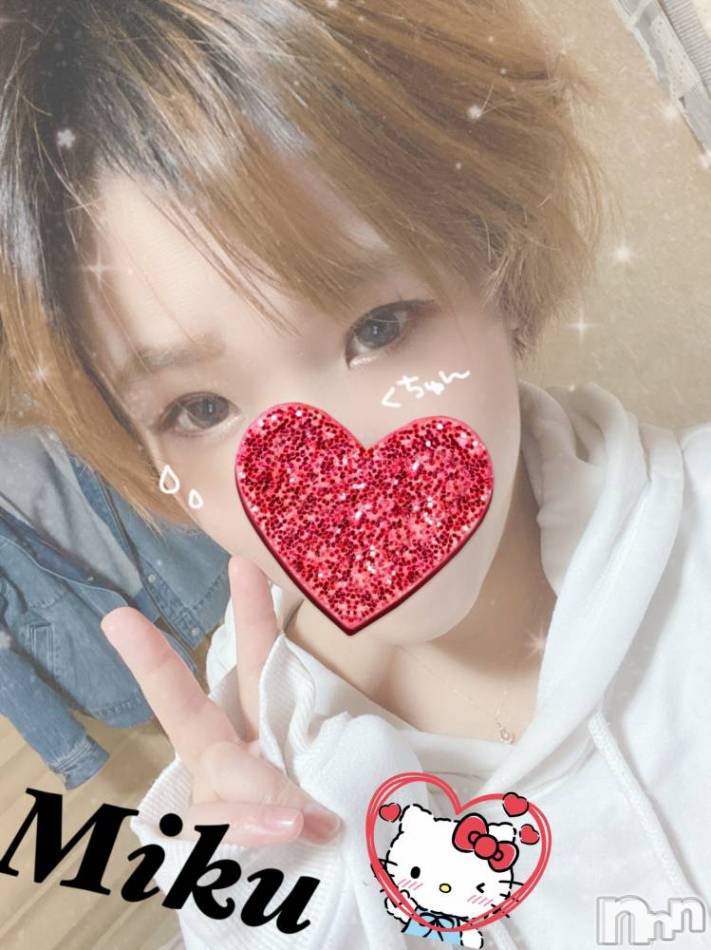 長岡デリヘル(ヒトヅマロウ　ナガオカテン)の2020年4月7日お店速報「全身から溢れ出るエロい雰囲気がたまらなくそそられます♪」