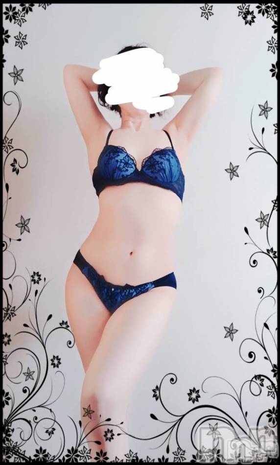 長岡デリヘル(ヒトヅマロウ　ナガオカテン)の2020年10月18日お店速報「若奥様～熟女まで…多彩なタイプの奥様達が在籍中！」