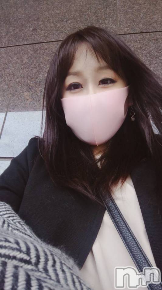 長岡デリヘル(ヒトヅマロウ　ナガオカテン)の2020年11月18日お店速報「癒し系の雰囲気や口調に人妻特有の色香♪」