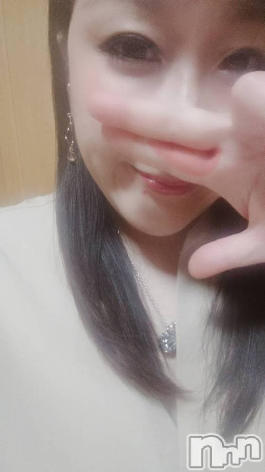 長岡デリヘル(ヒトヅマロウ　ナガオカテン)の2020年11月26日お店速報「エロ妻に身も心もしゃぶり尽くされてみませんか？」