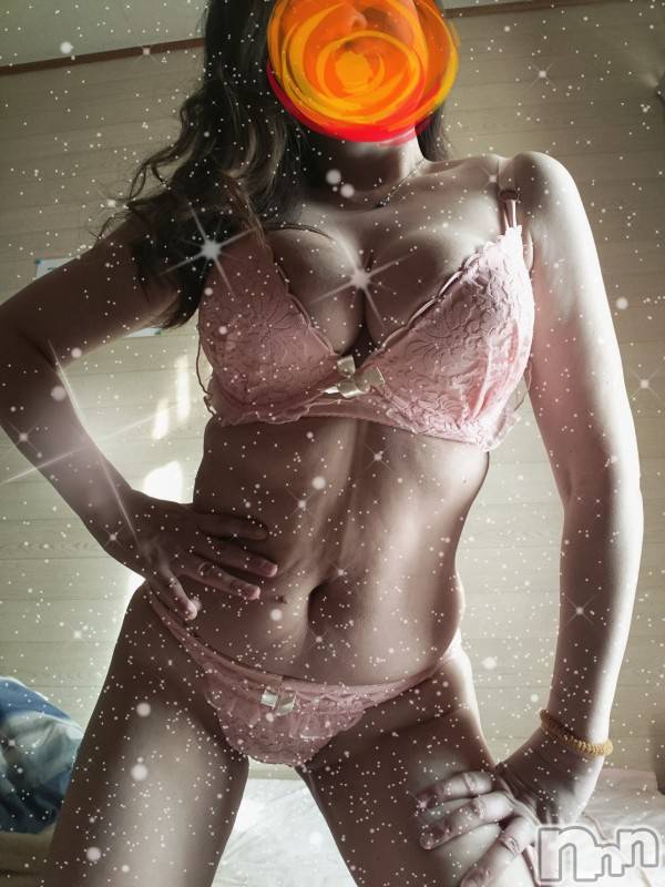 長岡デリヘル(ヒトヅマロウ　ナガオカテン)の2020年12月29日お店速報「年の瀬の人妻は欲求不満なんです！！」