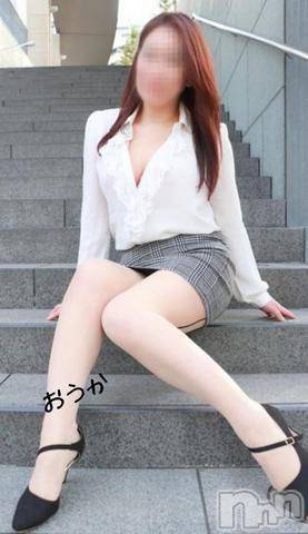 長岡デリヘル(ヒトヅマロウ　ナガオカテン)の2021年7月5日お店速報「ベッドの上で見せる奔放な性への好奇心☆」
