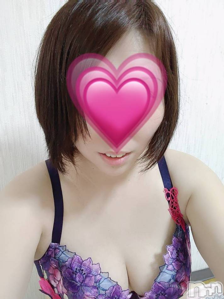 長岡デリヘル(ヒトヅマロウ　ナガオカテン)の2022年5月14日お店速報「大胆になれる二人きりの空間で恋人プレイも」