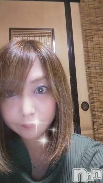 長岡デリヘル(ヒトヅマロウ　ナガオカテン)の2022年11月21日お店速報「夜もアツく燃えちゃいます」