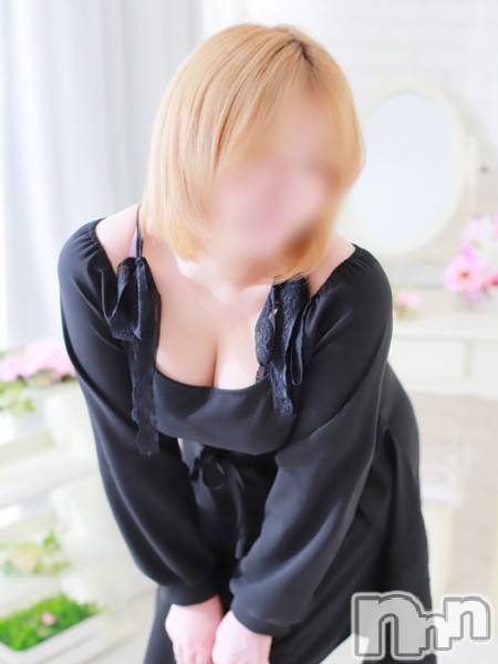 長岡デリヘル(ヒトヅマロウ　ナガオカテン)の2023年4月15日お店速報「美麗な人妻と禁断のお時間♪」