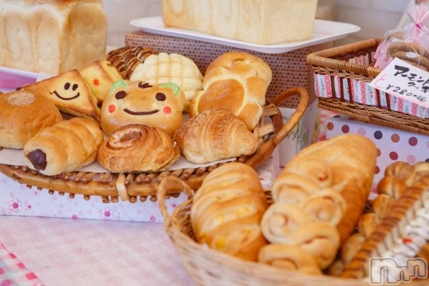 長岡デリヘル(ナガオカフウゾクシュッチョウアロママッサージ)の2021年11月6日お店速報「麦の里さんのエチゴンパン🍞٩( 'ω' )و🥐」