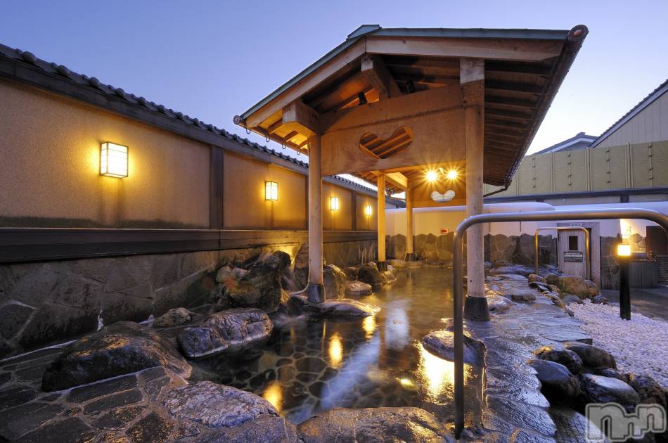 長岡デリヘル(ナガオカフウゾクシュッチョウアロママッサージ)の2022年1月21日お店速報「ゆっくりほかほか♨️温泉とエステ♪♪」