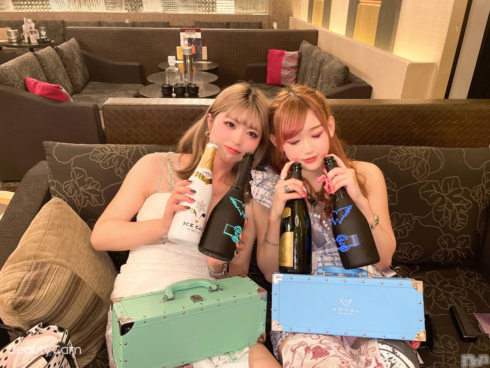 ƲХ顦K-Lounge(饦) 2022ǯ51̥֥Ũˤʤޤ🥹