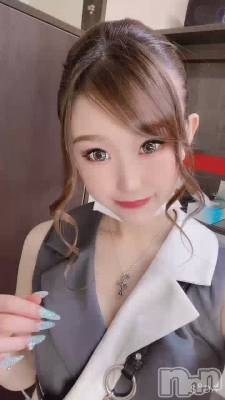 񴬤