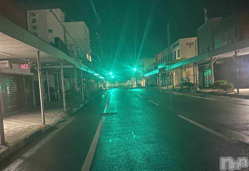長岡デリヘル長岡風俗出張アロママッサージ(ナガオカフウゾクシュッチョウアロママッサージ) ちあき(33)の10月30日写メブログ「夜の柏崎駅前」