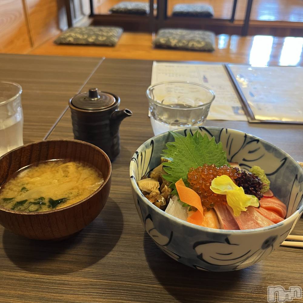 長岡デリヘル長岡風俗出張アロママッサージ(ナガオカフウゾクシュッチョウアロママッサージ) ゆかり☆ピュアな美熟女(48)の6月5日写メブログ「ご馳走様です（╹◡╹）♡」