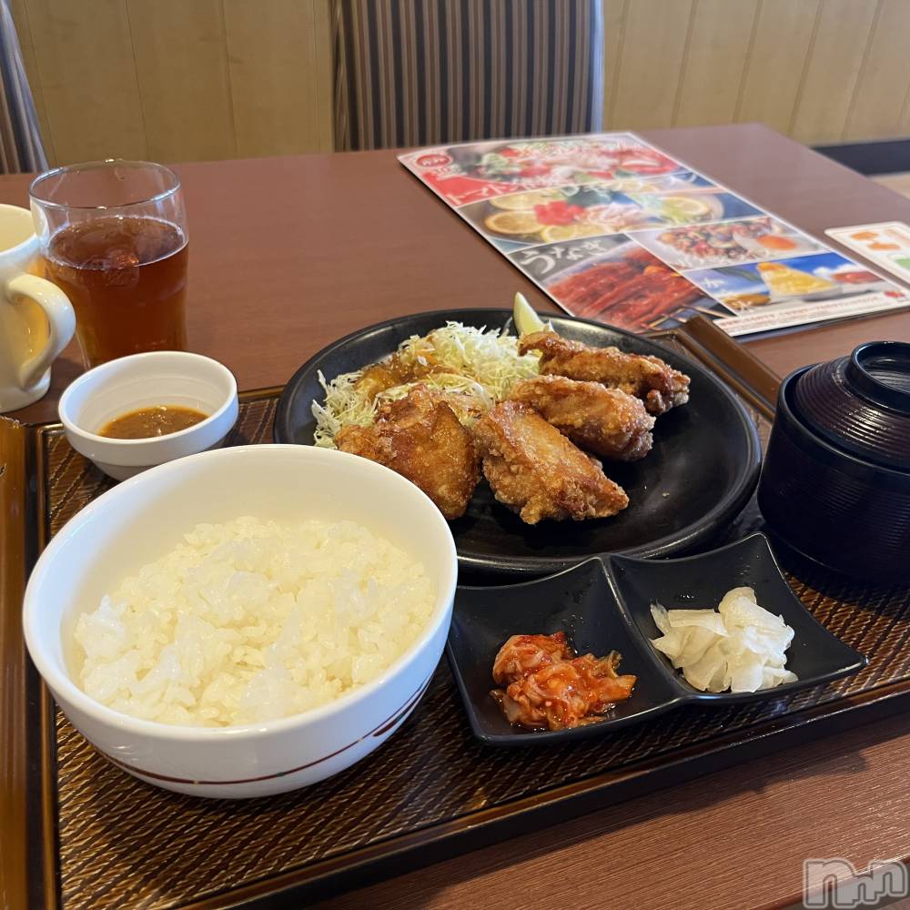 長岡デリヘル長岡風俗出張アロママッサージ(ナガオカフウゾクシュッチョウアロママッサージ) ゆかり☆ピュアな美熟女(48)の8月19日写メブログ「出勤してます(*'▽'*)」