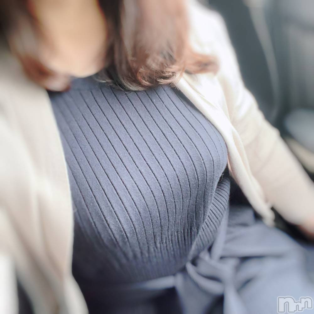 新潟デリヘル五十路マダム新潟店(カサブランカグループ)(イソジマダムニイガタテン) 市川ちなつ(52)の1月3日写メブログ「初出勤です」