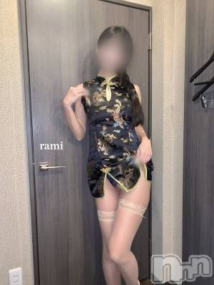 三条デリヘル Lady-出稼ぎ0！地域密着デリヘル-(レディー) らみ★天然美巨乳(25)の10月3日写メブログ「よ~~~くみるとはみマンしちゃってるんだ🖤」