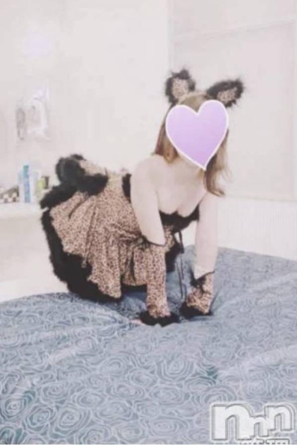 三条デリヘルコスプレ専門店　BLUE MOON(ブルームーン) ふわふわ系美少女＃おとは(23)の1月6日写メブログ「出勤しました❣️そして御礼です♥️」