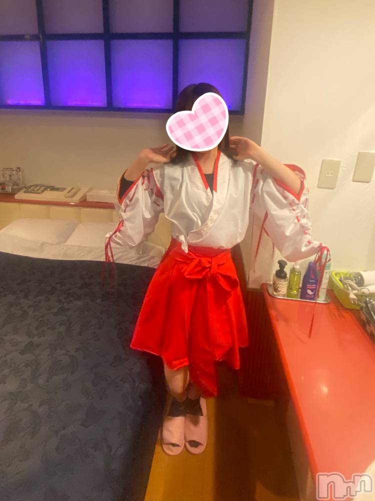 三条デリヘルコスプレ専門店　BLUE MOON(ブルームーン) ふわふわ系美少女＃おとは(23)の12月12日写メブログ「初めての巫女さん」