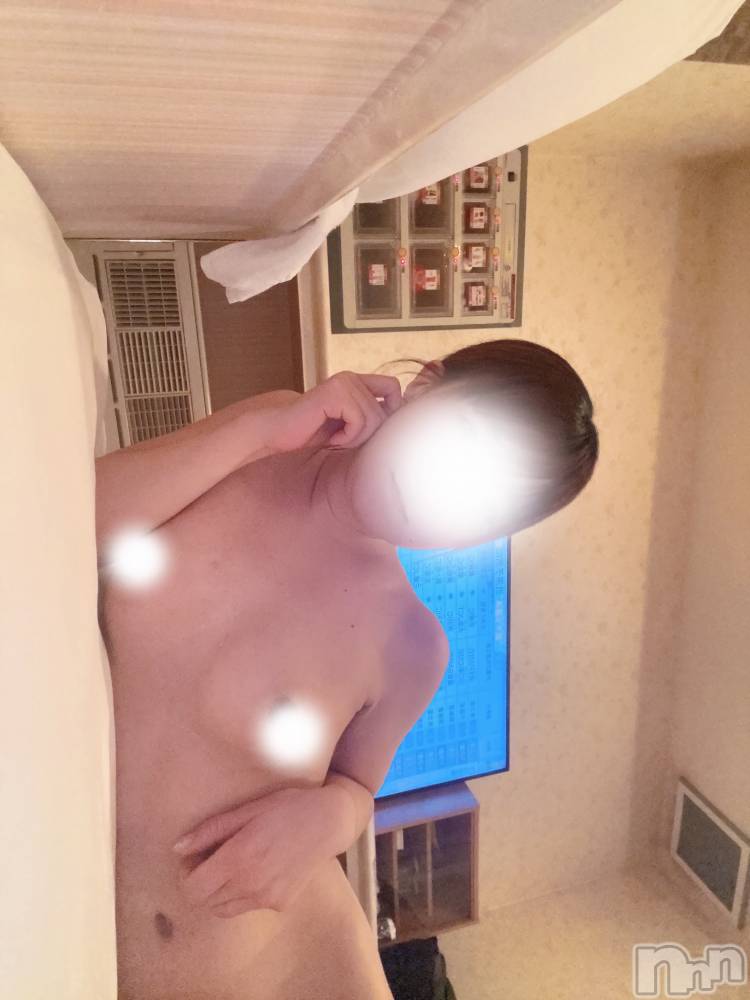 三条デリヘルコスプレ専門店　BLUE MOON(ブルームーン) ふわふわ系美少女＃おとは(23)の12月27日写メブログ「29日、ちょっと会えたら嬉しいな🤍」