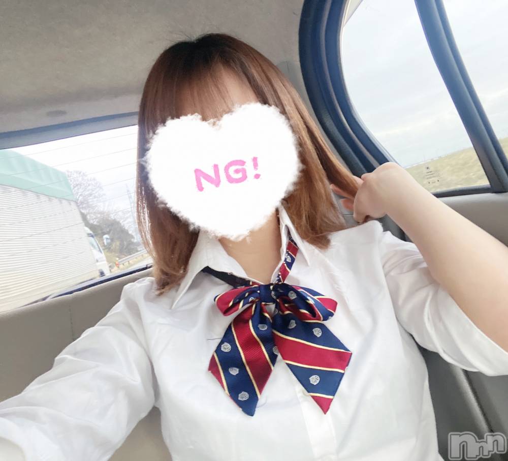 三条デリヘルコスプレ専門店　BLUE MOON(ブルームーン) ふわふわ系美少女＃おとは(23)の4月4日写メブログ「今日は制服着てます♡」