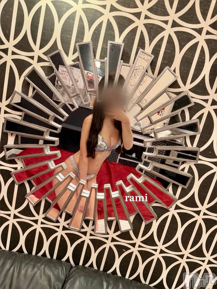 長岡デリヘルフェイム長岡店　地元の子と会える！地域密着専門店(フェイムナガオカテン) らみ◆神スタイル(25)の10月23日写メブログ「皆様に朗報🖤🌟」