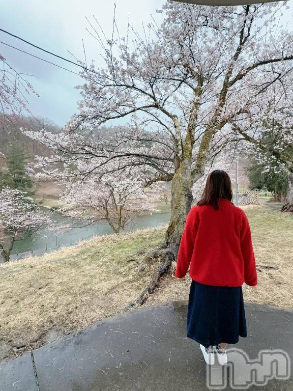 長岡デリヘルBIANCA～主人の知らない私～長岡店(ビアンカナガオカテン)甲坂　すず(32)の2025年4月15日写メブログ「☔️☔️☔️」