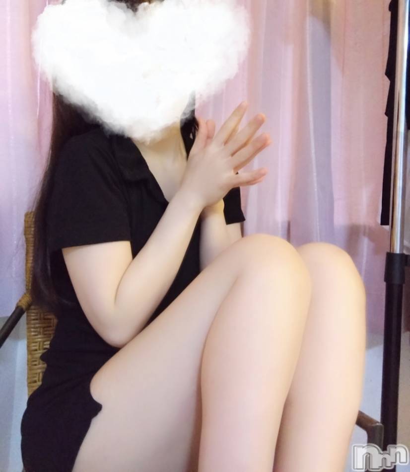 新潟メンズエステ(ハナハナ)の2023年8月4日お店速報「ゆりさん・・日曜12時から16時、緊急出勤します。」