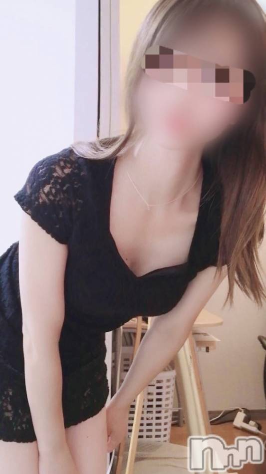 新潟メンズエステ(ハナハナ)の2023年8月5日お店速報「エキサイティング美女の冷感マッサージプラス10分」