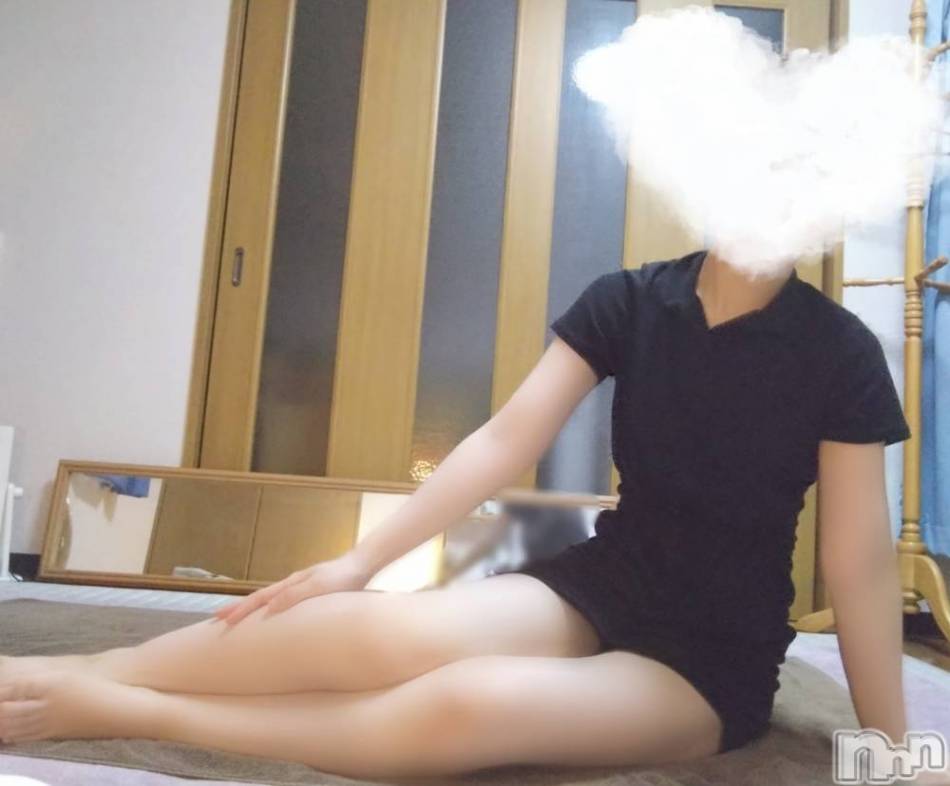 新潟メンズエステ(ハナハナ)の2024年2月1日お店速報「癒しの女王ゆりさん1430分から割引案内します。」