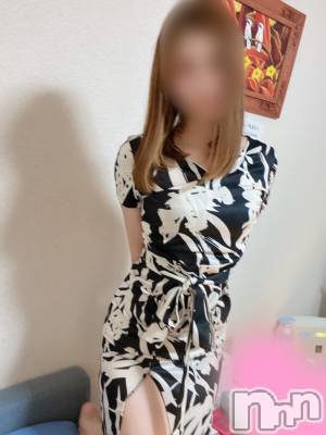 新潟メンズエステ(ハナハナ)の2024年3月15日お店速報「🌺花＊花　明日、10時～セリさん出勤です　素敵な色っぽいセラピストです」