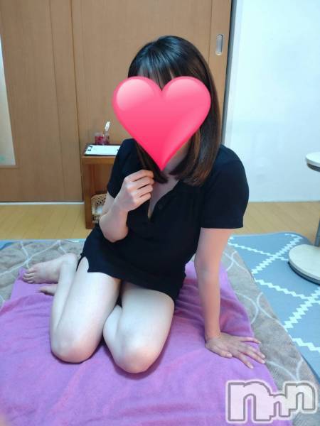 新潟メンズエステ(ハナハナ)の2024年9月14日お店速報「花花りんどうさん1330分から久々出勤、吉岡りほ似の癒し系美人です。」