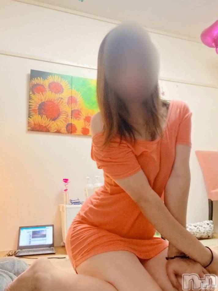 新潟メンズエステ(ハナハナ)の2024年11月19日お店速報「花花せりさん暖かい部屋で、癒しの扉を開けて雨割りにてお待ちしてます。」