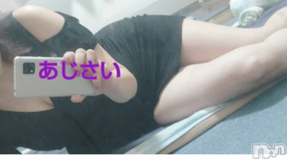 新潟メンズエステ(ハナハナ)の2024年11月23日お店速報「花花あじさいさんお色気女王です、雨割引で癒し沼へご案内」