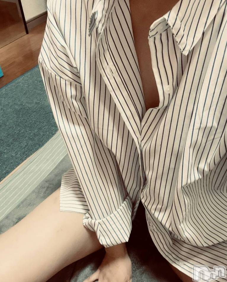 新潟メンズエステ(ハナハナ)の2024年12月5日お店速報「花花　新人セラピストひまわりさんのご紹介です🌻」