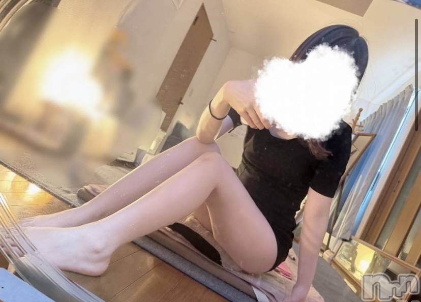 新潟メンズエステ(ハナハナ)の2025年6月13日お店速報「花花 スタイル抜群よもぎちゃん割引可能です♡♡」