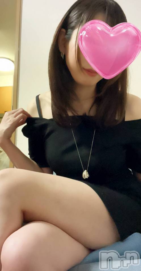 新潟メンズエステ(ハナハナ)の2025年9月6日お店速報「花花 色気！スタイル抜群！しおんさん割引でお試しあれ♡♡」