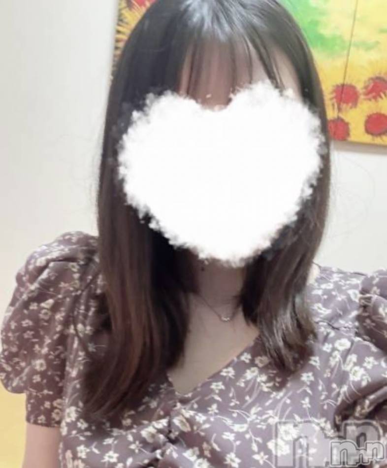 新潟メンズエステ(ハナハナ)の2025年11月17日お店速報「花花  17日出勤のセラピストです✨️ 割引あります⭐️」