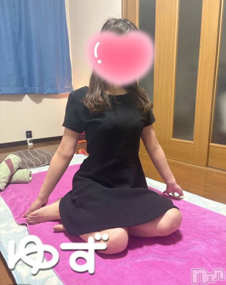 新潟メンズエステ(ハナハナ)の2025年12月15日お店速報「花花 新人セラピストのゆずさんの紹介です🍊割引あり！」