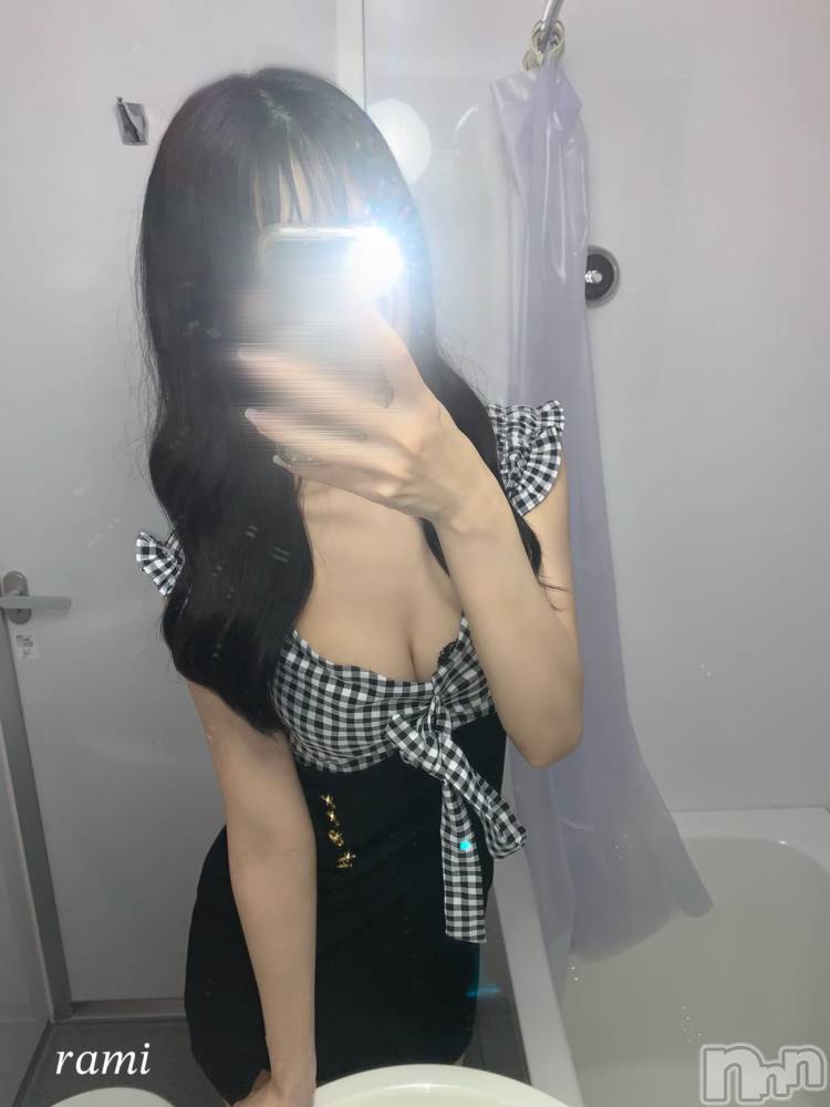 糸魚川デリヘル糸魚川デリヘルチャンス★新潟の素人女性100%(イトイガワデリヘルチャンス) らみ☆エロの神(24)の8月3日写メブログ「早く脱がせてくれないと濡れちゃう」