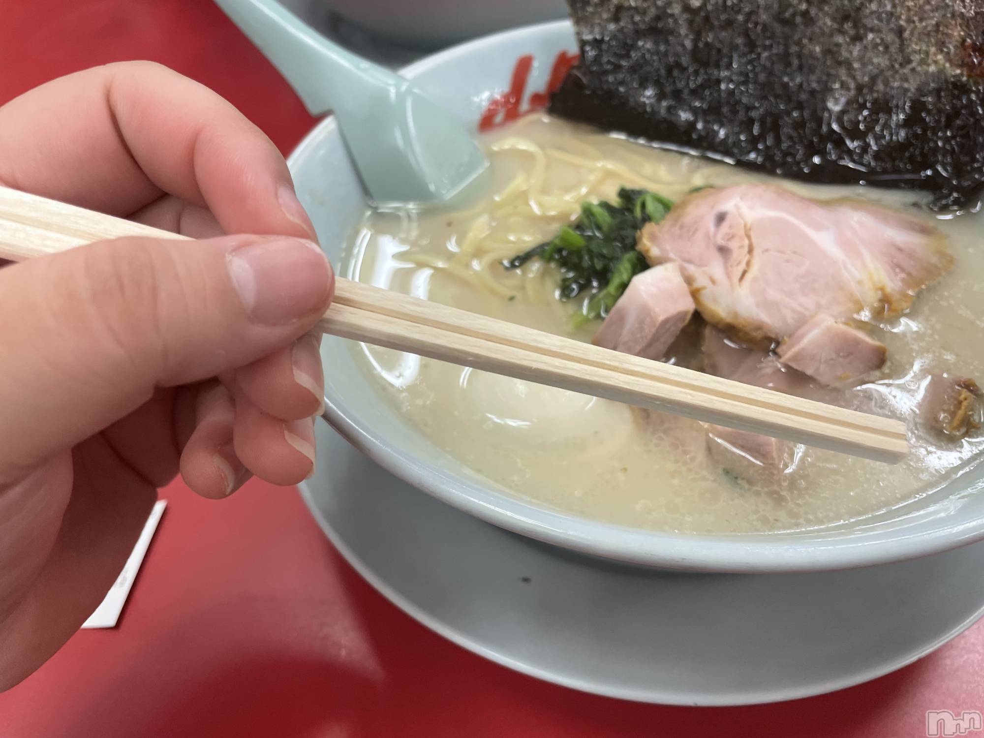 上越デリヘル上越最安値！奥様Deli急便(ジョウエツサイヤスネ！オクサマデリキュウビン)ミケポアイドル　あいは(28)の2025年11月3日写メブログ「家ラーメン」