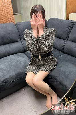 かよ奥様(27) 身長167cm、スリーサイズB87(E).W59.H86。新潟人妻デリヘル 新潟人妻　2nd Wife在籍。