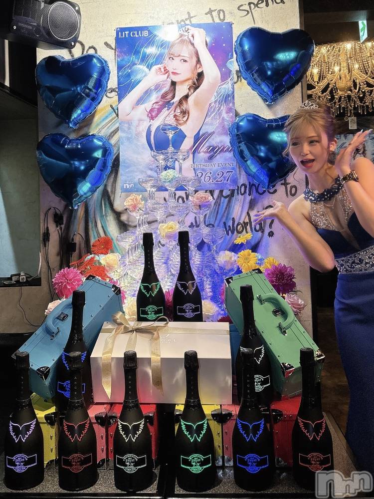 �����������Х��顦�����GRAND ROUGE(�����롼����) �ޤ椿���1��16���̥�֥����֢�����𢨡�