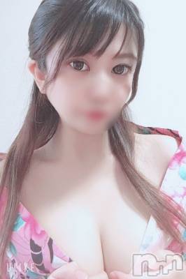 胡桃～くるみ～(23) 身長152cm、スリーサイズB85(E).W57.H84。新潟デリヘル 新潟 遊郭(ニイガタユウカク)在籍。