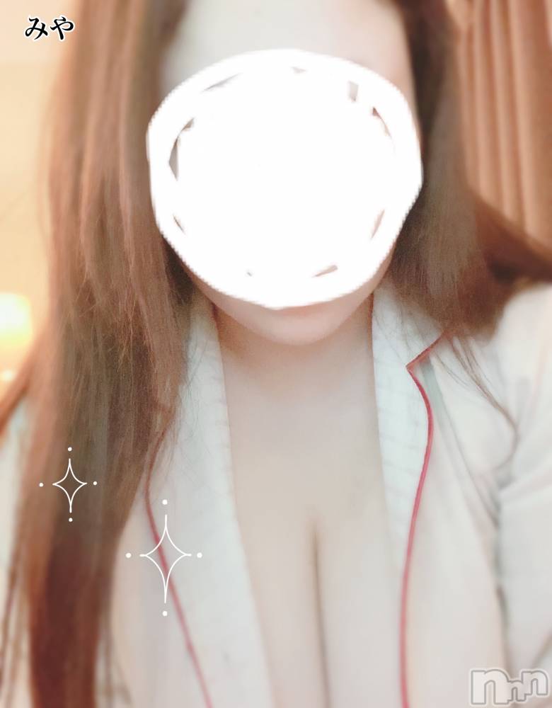 長岡デリヘル人妻楼　長岡店(ヒトヅマロウ　ナガオカテン) みや(30)の10月22日写メブログ「はだけたまま……」