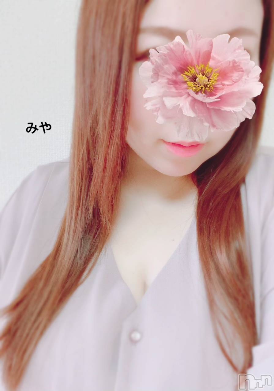 長岡デリヘル人妻楼　長岡店(ヒトヅマロウ　ナガオカテン)みや(30)の2021年5月4日写メブログ「外で」