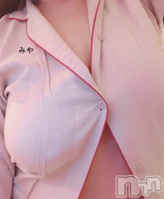 長岡デリヘル 人妻楼　長岡店(ヒトヅマロウ　ナガオカテン) みや(30)の10月16日写メブログ「ガウンシリーズ」