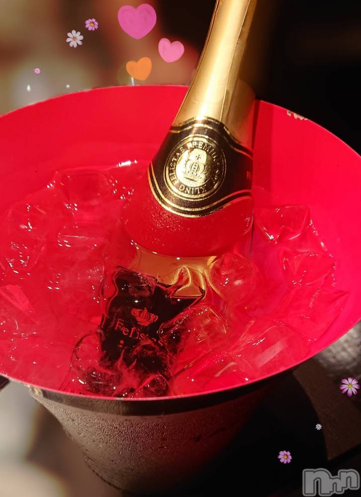 ��ë����Х��顦�����CLUB��Paladin(����֡��ѥ�ǥ���) �������ۤ�8��21���̥�֥�����Lunch time🍴��