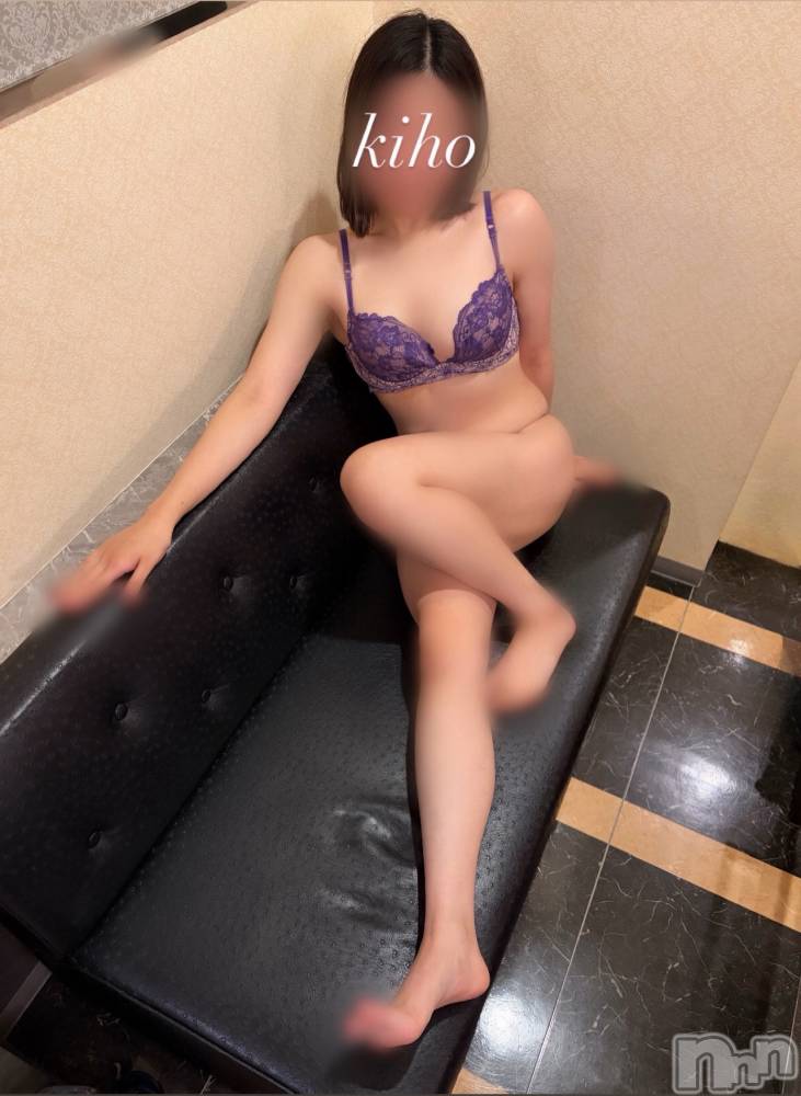 長岡デリヘルフェイム長岡店　地元の子と会える！地域密着専門店(フェイムナガオカテン) きほ★ドハマり注意！(26)の10月26日写メブログ「きほの脚を求めて🦵🏻🔍」